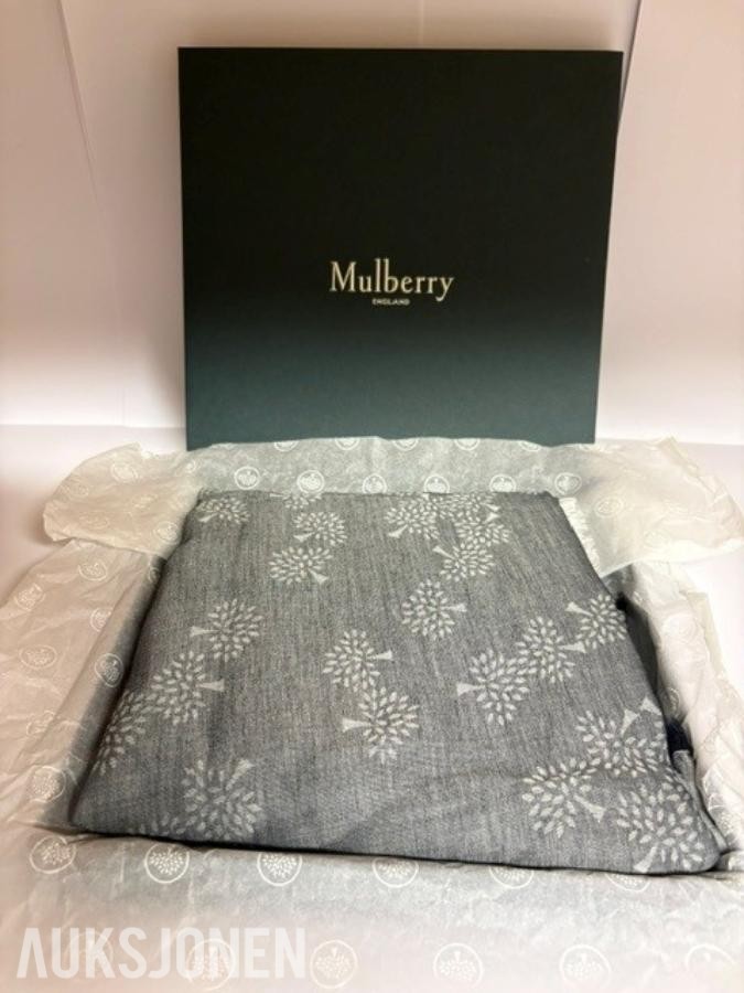 TOLLAUKSJON- Mulberry Tamara Square 140 skjerf